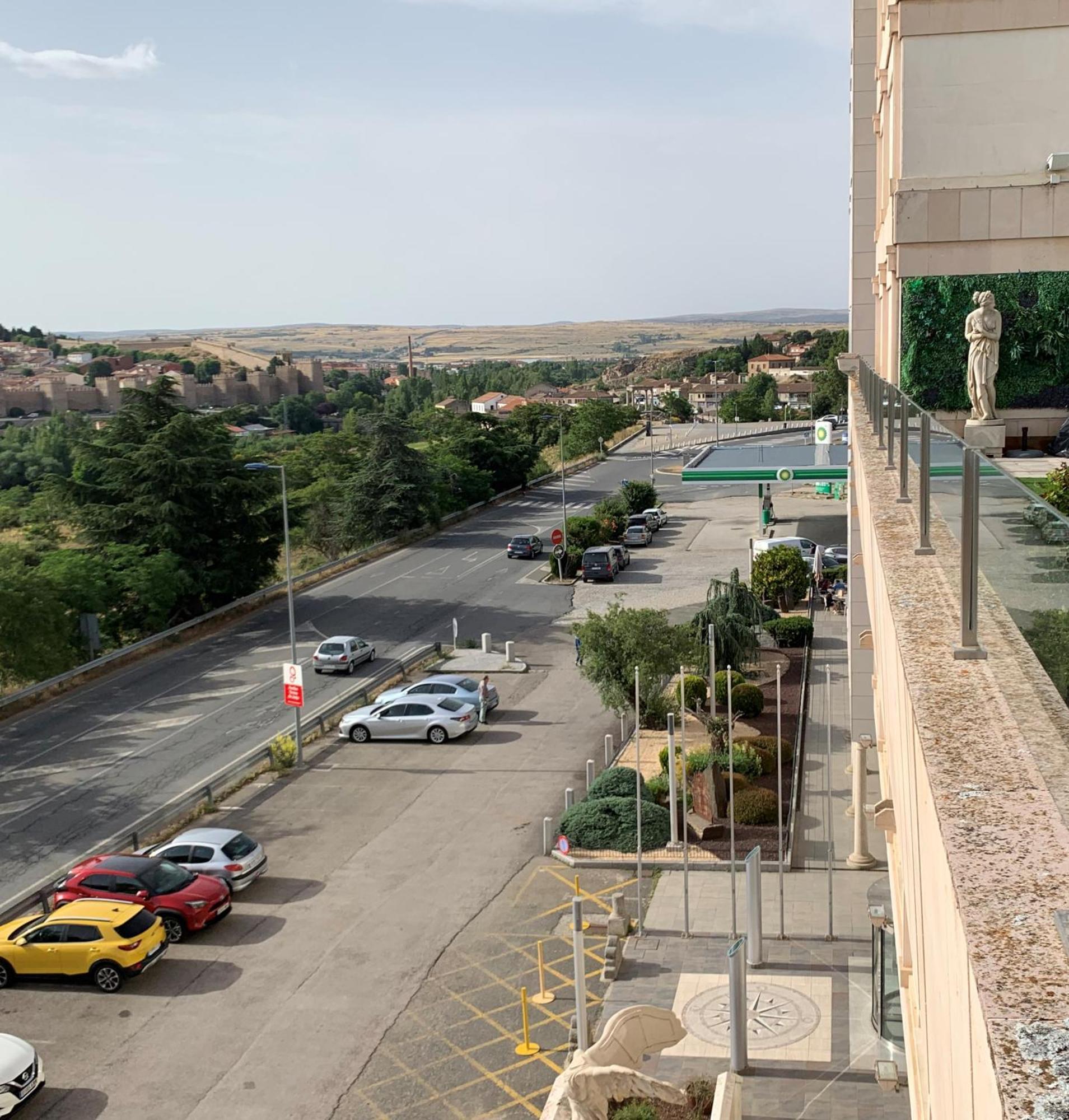 Hotel Sercotel Cuatro Postes Ávila Exterior photo